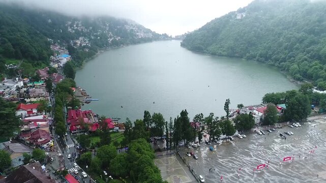 Nainital hill station lake